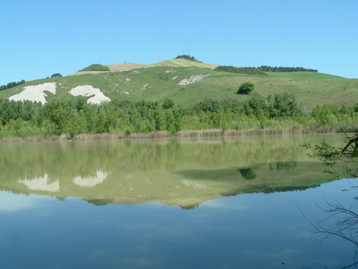 Studi specialistici relativi ad interventi di riqualificazione ambientale del Lago di Schieti e del tratto del Fiume Foglia per la fruibilità turistico-ricreativa